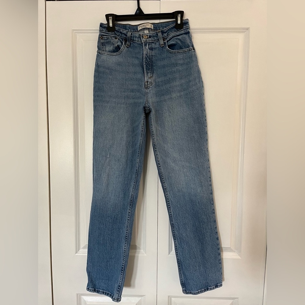 Abercrombie & Fitch 90s High Rise Straight Curve Love Jeans- 26" (4)